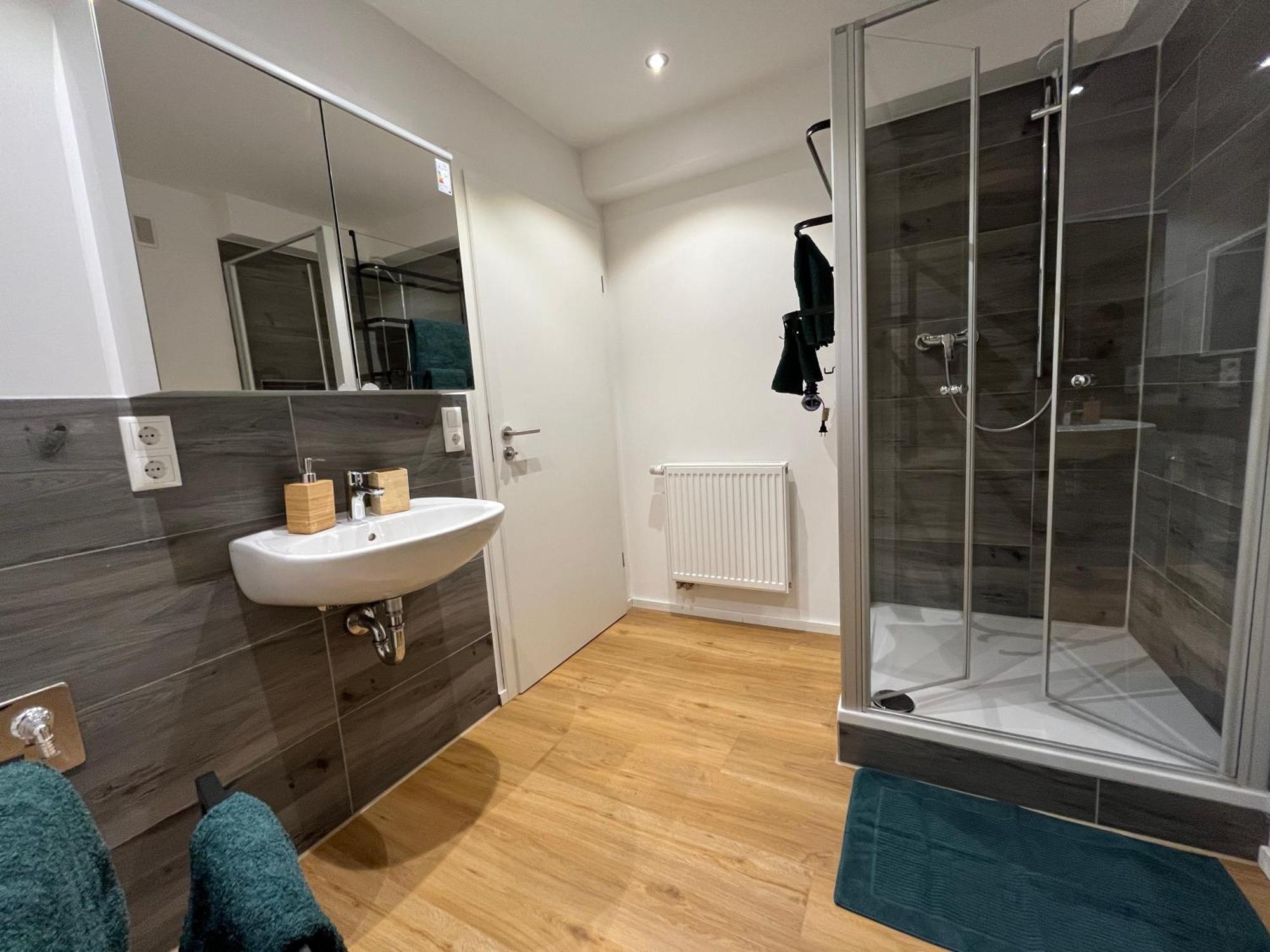 Traumhafte Business & Relax Wohnung Direkt Im Stadtkern Oettingens By Elation Homes Oettingen in Bayern Bagian luar foto