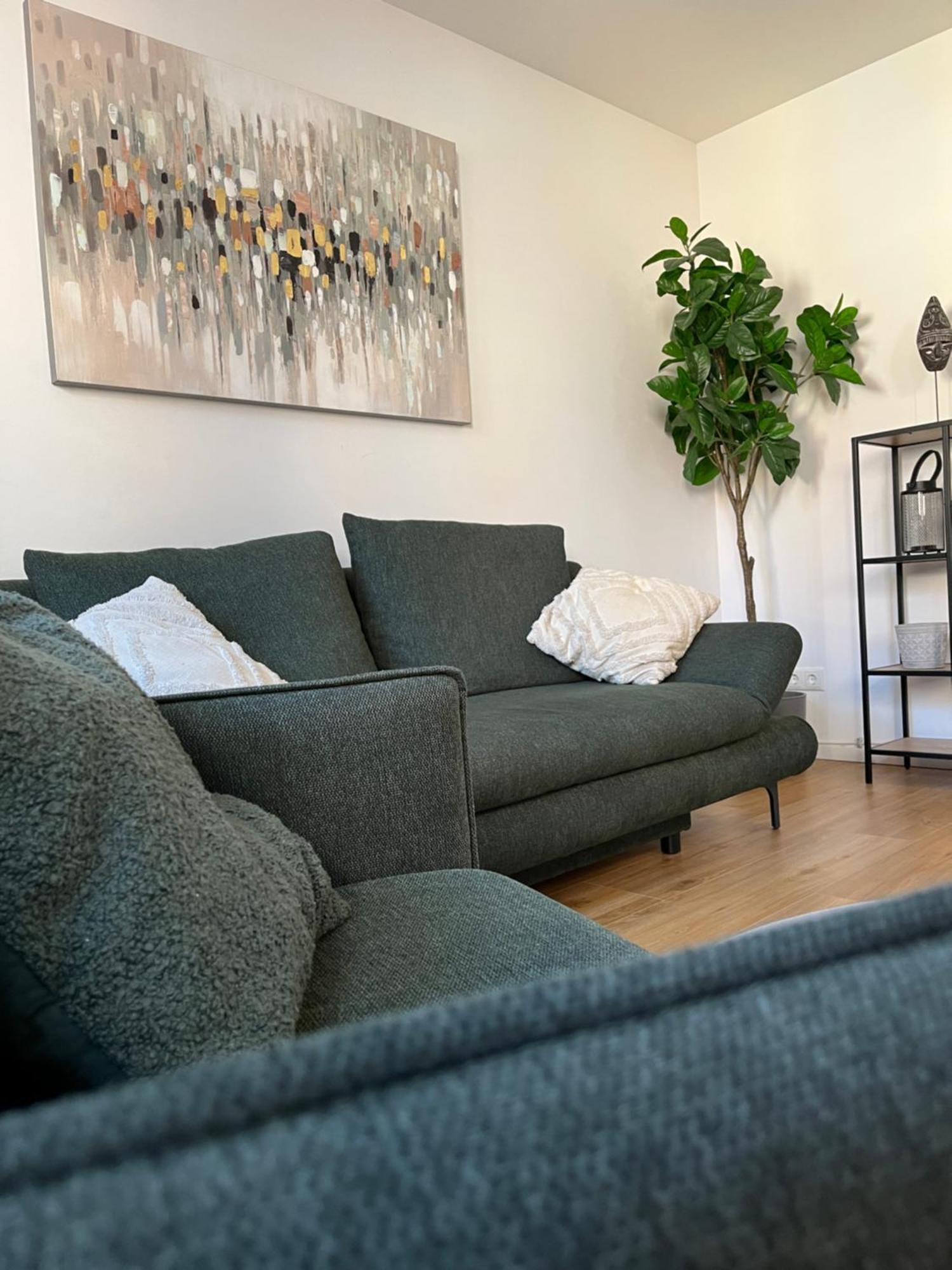 Traumhafte Business & Relax Wohnung Direkt Im Stadtkern Oettingens By Elation Homes Oettingen in Bayern Bagian luar foto