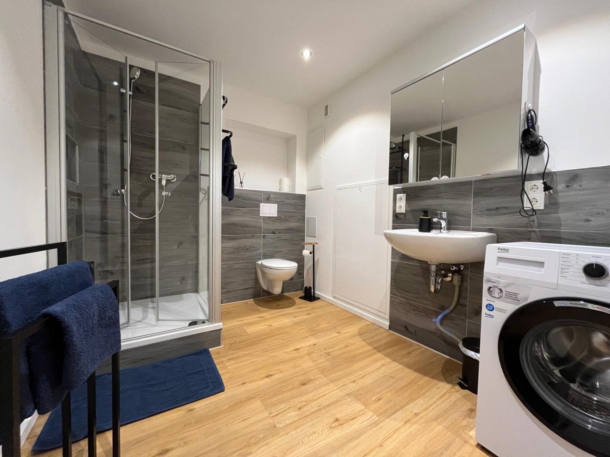 Traumhafte Business & Relax Wohnung Direkt Im Stadtkern Oettingens By Elation Homes Oettingen in Bayern Bagian luar foto